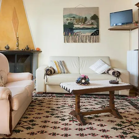 Holiday home Villino Lorenzelli Near The